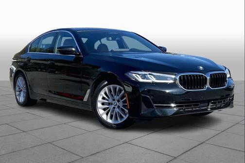 2022 BMW 530 i