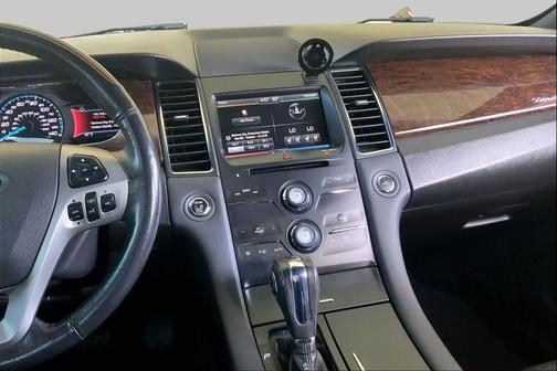 Ingot Silver Metallic 2014 Ford Taurus Limited