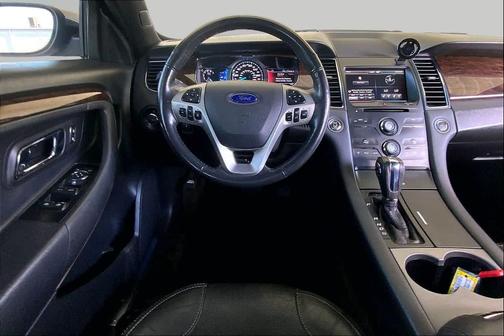 Ingot Silver Metallic 2014 Ford Taurus Limited