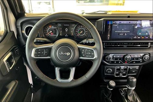 2024 Jeep Wrangler 4-Door Sahara 4x4