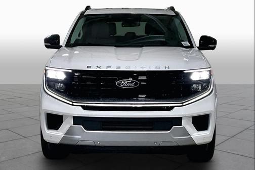 Star White Metallic Tri-Coat 2026 Ford Expedition Platinum