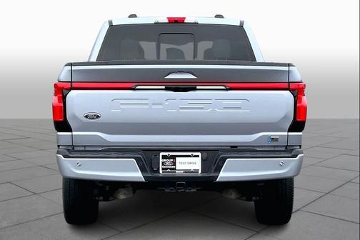 2022 Ford F-150 Lightning Platinum