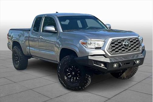 2016 Toyota Tacoma SR