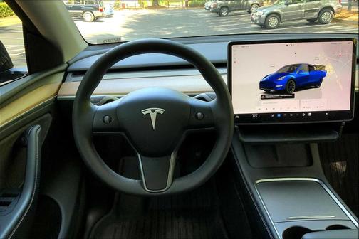 2024 Tesla Model Y Long Range Dual Motor All-Wheel Drive