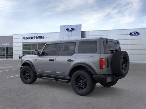 Carbonized Gray Metallic 2026 Ford Bronco Big Bend