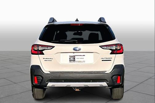 2022 Subaru Outback Touring XT