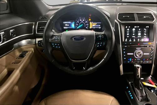 White Platinum Metallic Tri-Coat 2017 Ford Explorer Limited