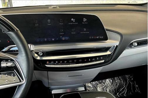 2024 Cadillac LYRIQ Luxury w/1SD