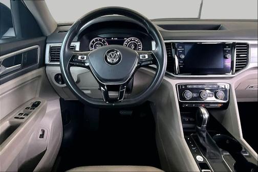 Deep Black Pearl 2019 Volkswagen Atlas 3.6L SEL