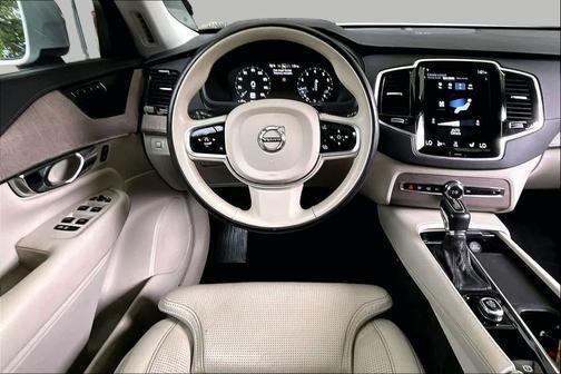 Birch Light Metallic 2022 Volvo XC90 T6 Inscription