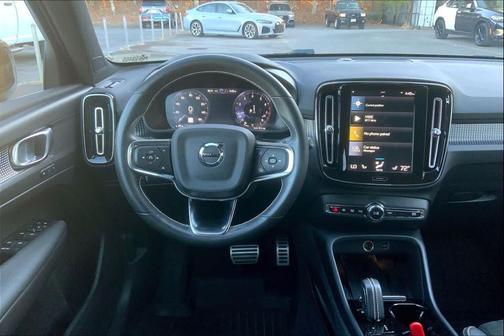 2021 Volvo XC40 T5 R-Design