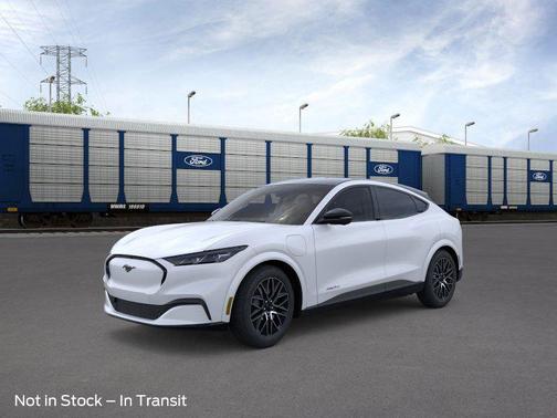 Star White Metallic Tri-Coat 2026 Ford Mustang Mach-E Premium