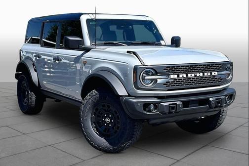 Avalanche Gray 2026 Ford Bronco Badlands