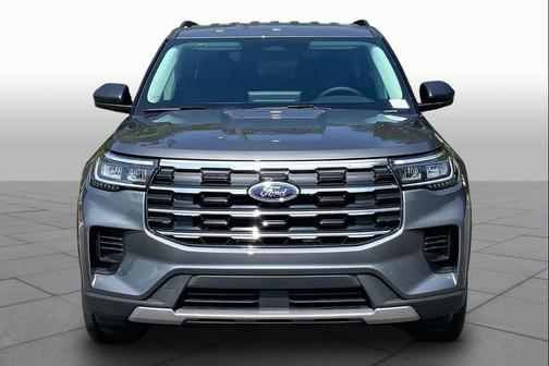 Carbonized Gray Metallic 2026 Ford Explorer Active