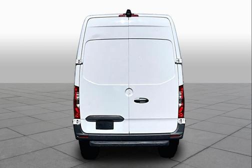 Arctic White 2021 Mercedes-Benz Sprinter 2500 High Roof