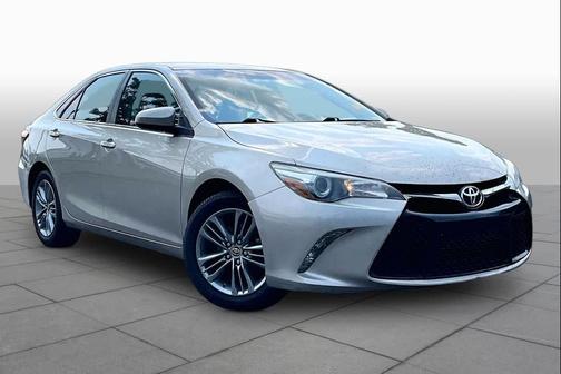 Creme Brulee Mica 2015 Toyota Camry SE