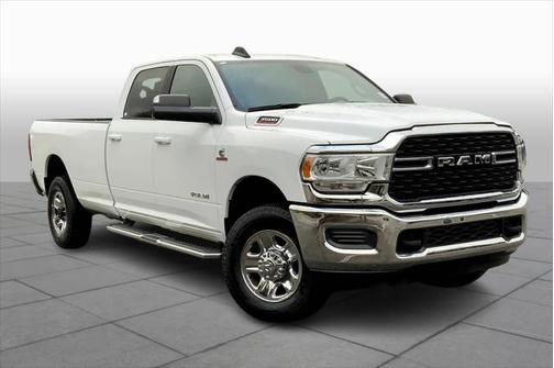 2022 RAM 3500 Big Horn Crew Cab 4x4 8' Box