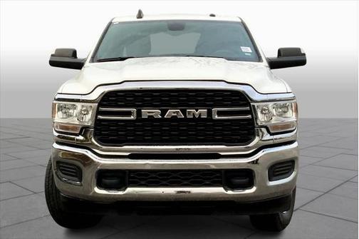 2022 RAM 3500 Big Horn Crew Cab 4x4 8' Box
