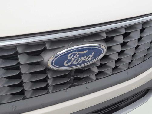 2025 Ford Escape PHEV Base