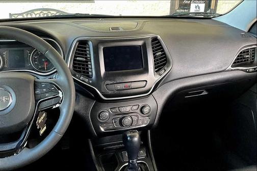 2020 Jeep Cherokee Altitude