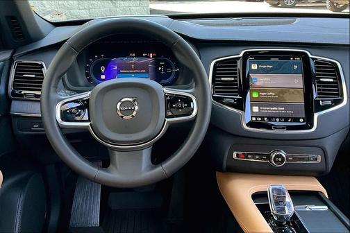 2024 Volvo XC90 Recharge Plug-In Hybrid T8 Ultimate Bright Theme 7-Seater