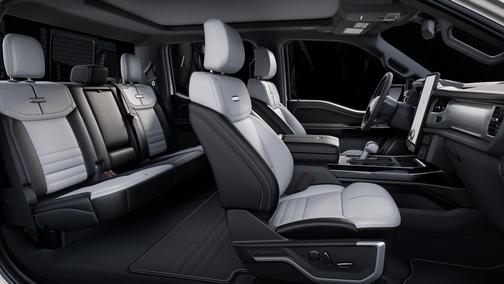 2025 Ford F-150 Lightning Platinum