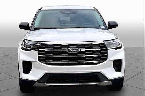 Star White Metallic Tri-Coat 2026 Ford Explorer Active
