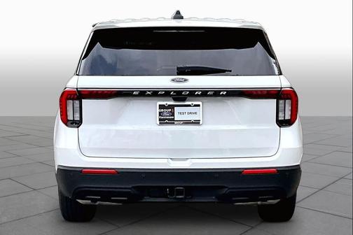 Star White Metallic Tri-Coat 2026 Ford Explorer Active
