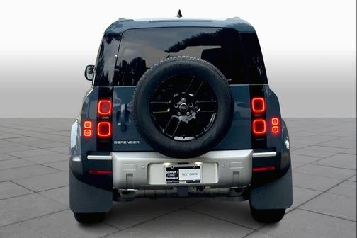 2024 Land Rover Defender 110 P400 S