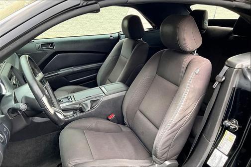 2013 Ford Mustang V6