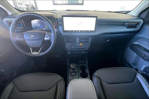 Carbonized Gray Metallic 2026 Ford Maverick Lobo Standard