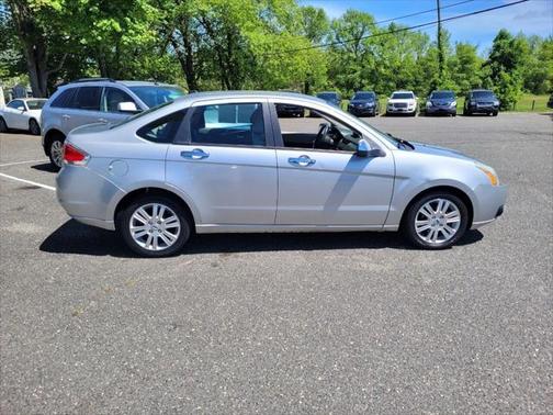 2010 Ford Focus SEL