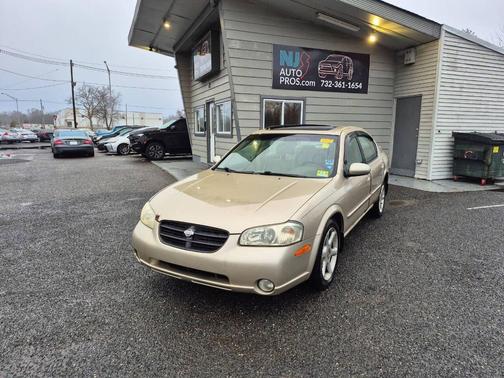 2000 Nissan Maxima SE