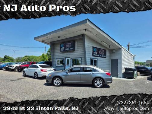 Gray 2013 Chrysler 200 Limited
