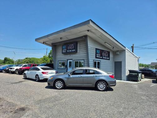Gray 2013 Chrysler 200 Limited