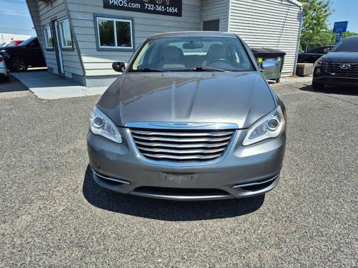 Gray 2013 Chrysler 200 Limited