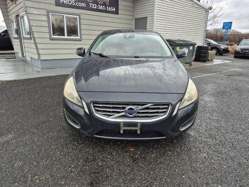 2013 Volvo S60 T5 Premier Plus
