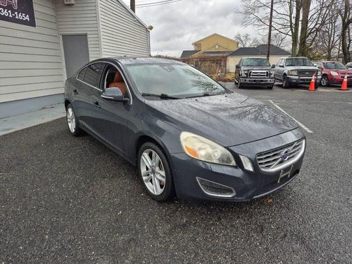 2013 Volvo S60 T5 Premier Plus