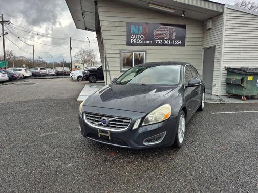 2013 Volvo S60 T5 Premier Plus