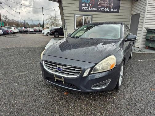 2013 Volvo S60 T5 Premier Plus