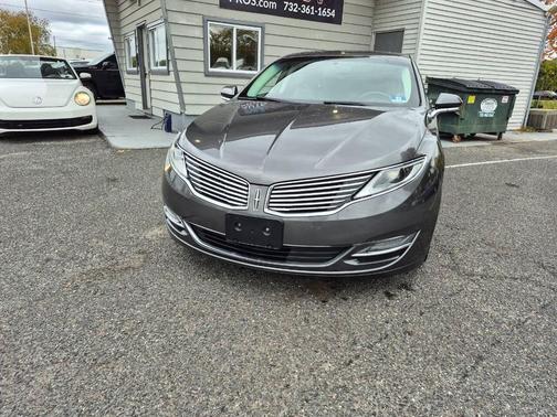 2016 Lincoln MKZ Base