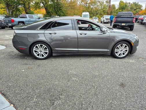 2016 Lincoln MKZ Base