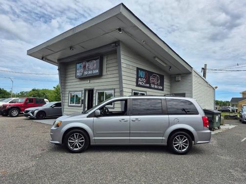 Maximum Steel Metallic Clearcoat 2014 Dodge Grand Caravan R/T