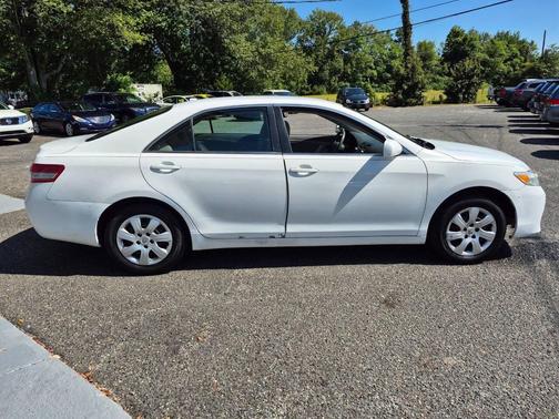 2010 Toyota Camry LE