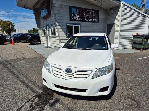 2010 Toyota Camry LE