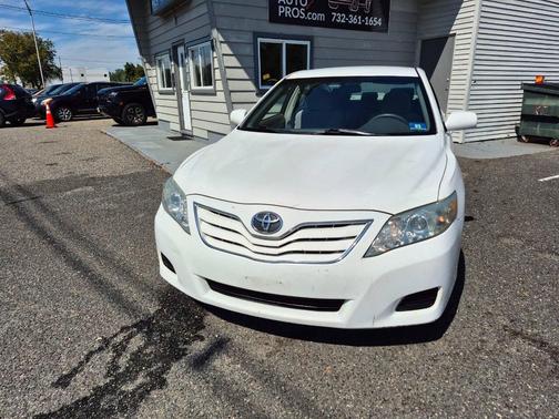 2010 Toyota Camry LE