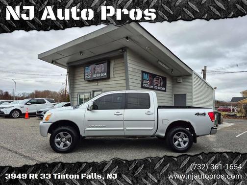 2005 Nissan Titan SE Crew Cab