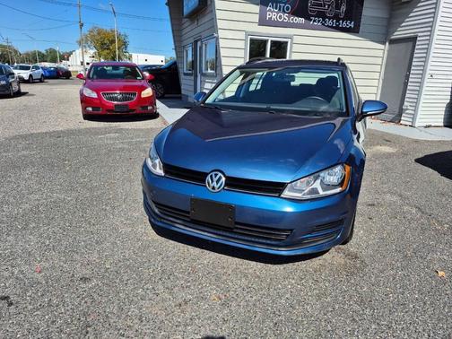 2017 Volkswagen Golf SportWagen TSI S