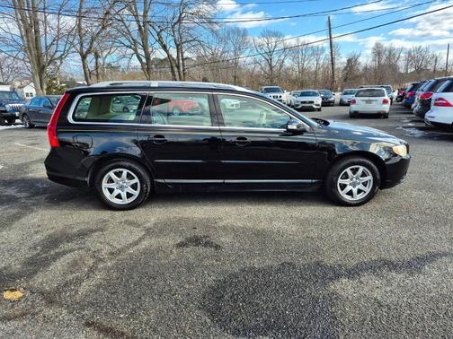 2010 Volvo V70 3.2