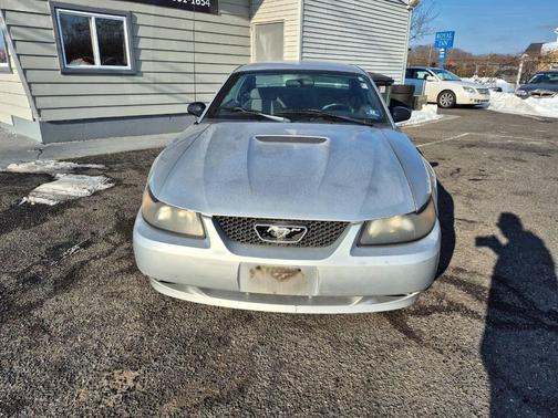 2001 Ford Mustang Base